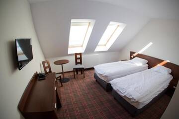 Фото номера Двухместный номер с 1 кроватью или 2 отдельными кроватями Отель Hotel Marusza г. Грудзёндз 6
