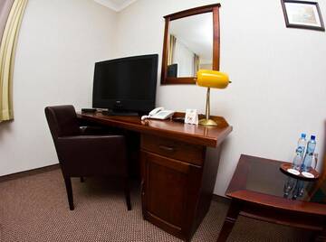 Фото номера Стандартный двухместный номер с 2 отдельными кроватями Отель Hotel Rad г. Грудзёндз 4
